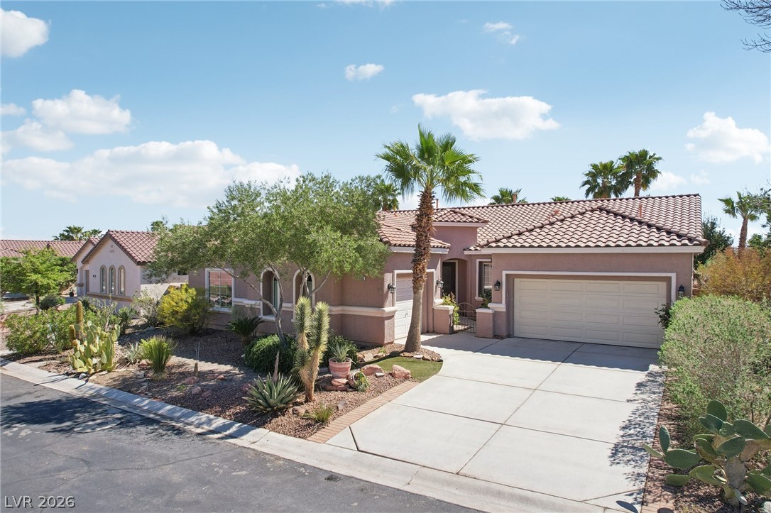 10083 Liberty View Road Las Vegas, NV 89148 - Photo 3 of 90