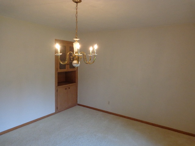 4125 Landstrom Road Rockford, IL 61114 - Photo 9 of 22 Gallery Image 9