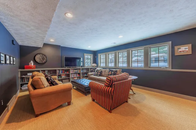 $655,000 | 6 Cider Hill, Fennville, MI 49408