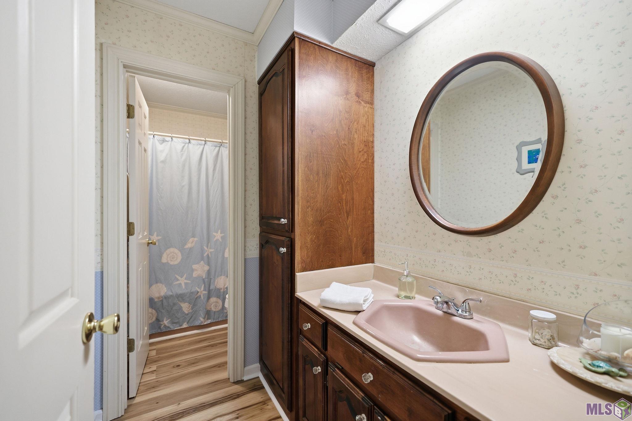11629 East Brickyard Road Hammond, LA 70401 - Photo 27 of 34 upstairs bathroom