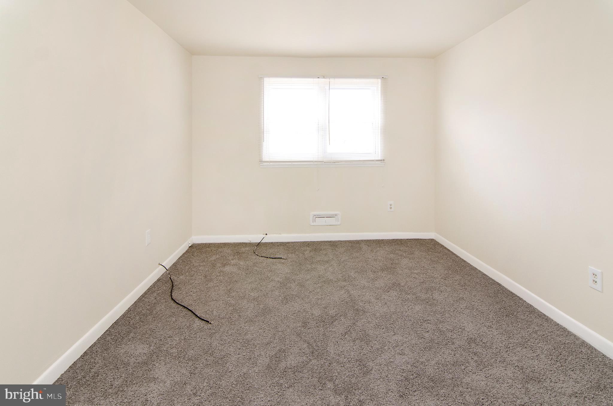 612 Markham Road Baltimore, MD 21229 - Photo 8 of 17 Bedroom 2