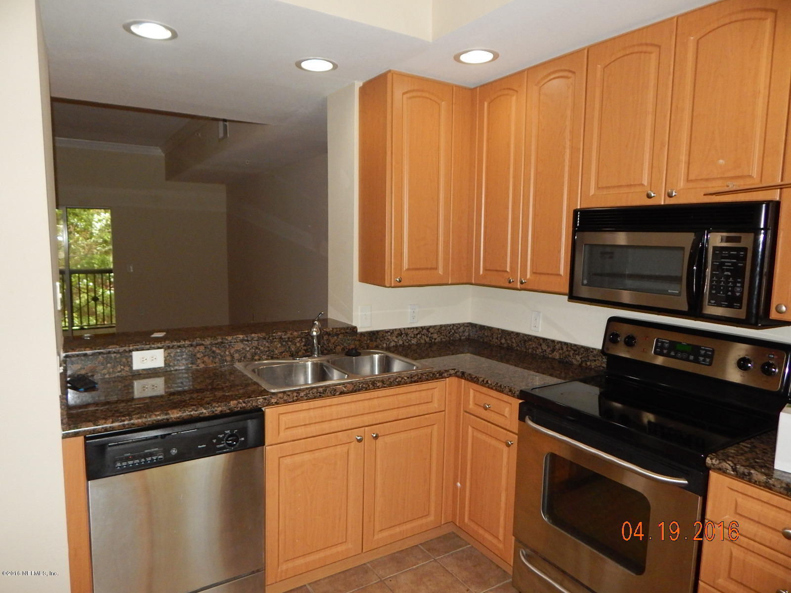 9745 Touchton Road, Unit 1129 Jacksonville, FL 32246 - Photo 6 of 28 013