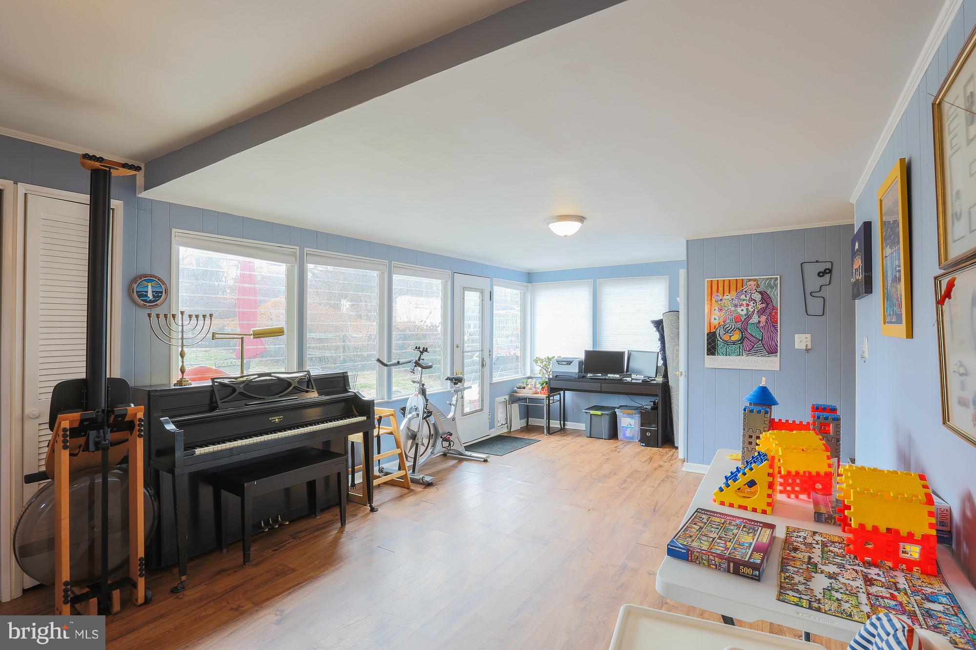 2807 Cheswolde Road Baltimore, MD 21209 - Photo 6 of 17 Family Room