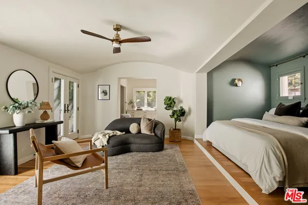 $15,995 | 1518 North Beverly Drive, Beverly Hills, CA 90210