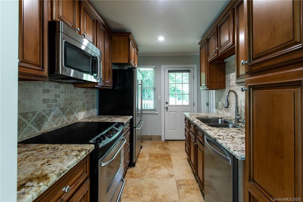 4630 Murrayhill Road Charlotte, NC 28209 - Photo 3 of 19