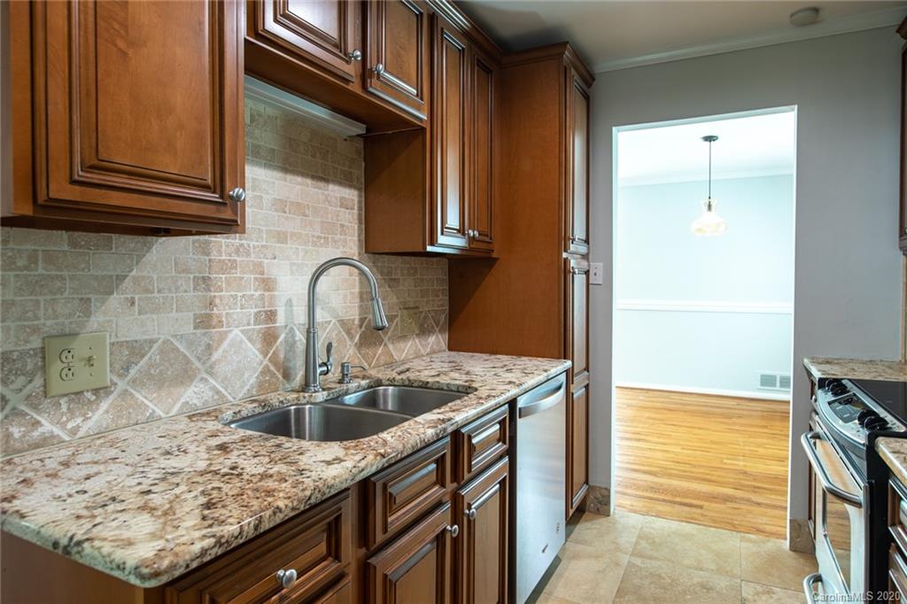 4630 Murrayhill Road Charlotte, NC 28209 - Photo 7 of 19
