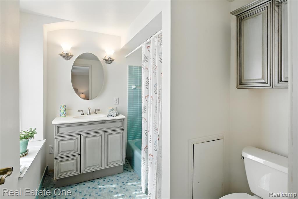 604 Longford Drive Rochester Hills, MI 48309 - Photo 27 of 39