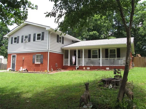 $299,900 | 2040 Old Concord Drive Southeast, Covington, GA 30016