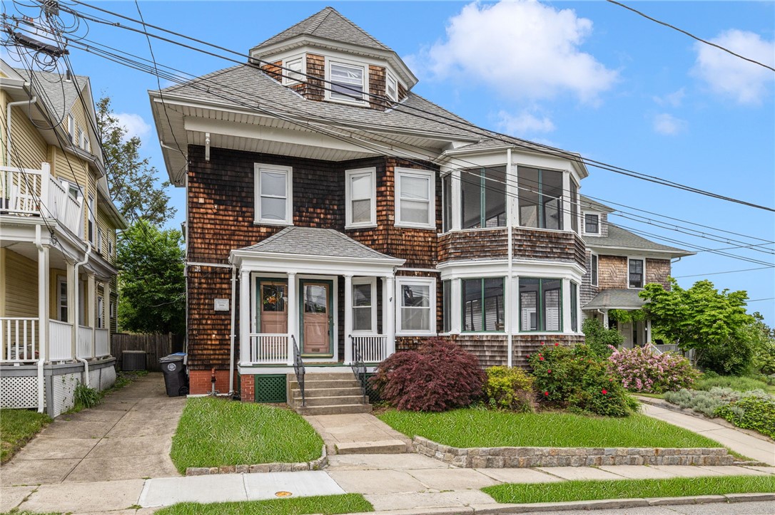 31 Windsor Road, Unit 1 Cranston, RI 02905 - Photo 1 of 44