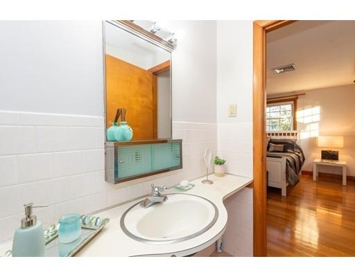 61 Middlesex Road Stoneham, MA 02180 - Photo 15 of 30 Gallery Image 15
