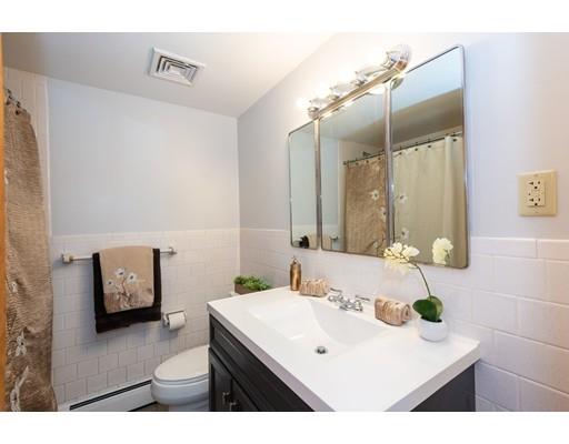61 Middlesex Road Stoneham, MA 02180 - Photo 16 of 30 Gallery Image 16