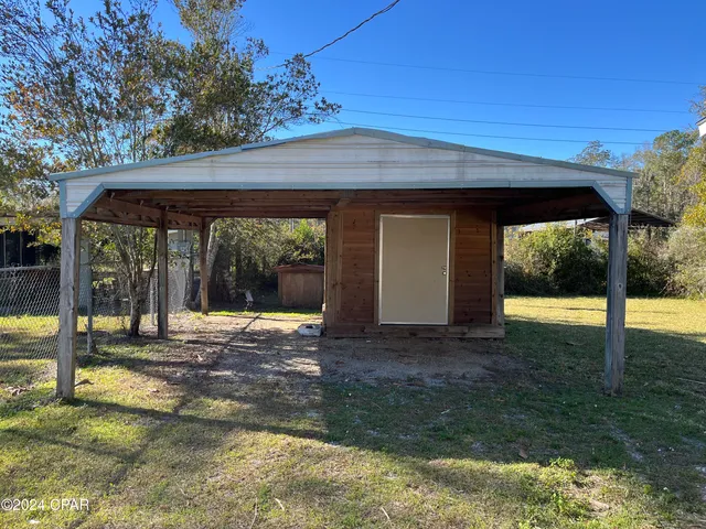 $135,000 | 239 South Deer Avenue, Wewahitchka, FL 32465