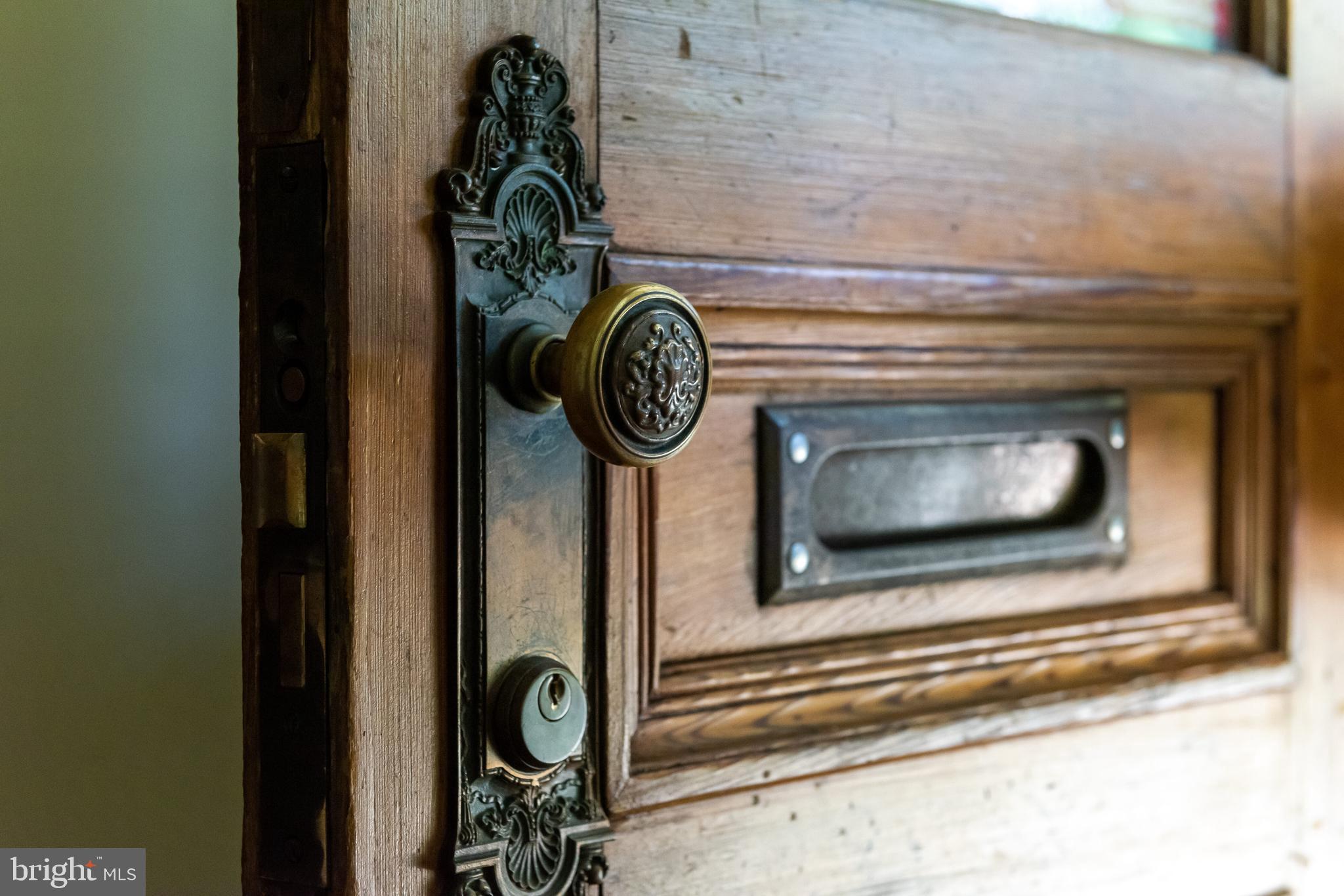 114 Woodland Road Wyncote, PA 19095 - Photo 5 of 48 Front door hardware