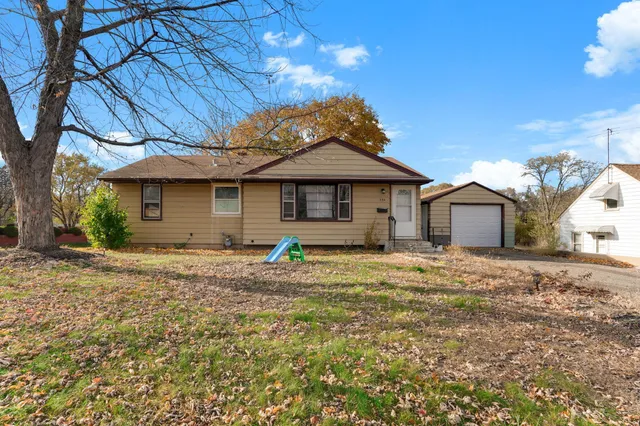 $299,900 | 354 12th Avenue South, South St. Paul, MN 55075