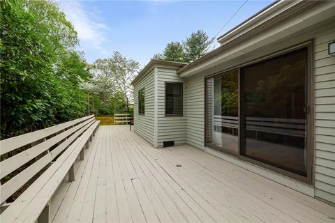 $950,000 | 38 River Run, East Greenwich, RI 02818