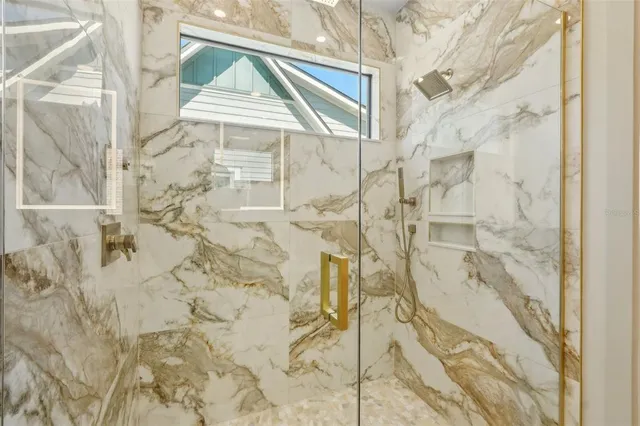 $9,975 | 1412 South Moody Avenue, Unit A, Tampa, FL 33629