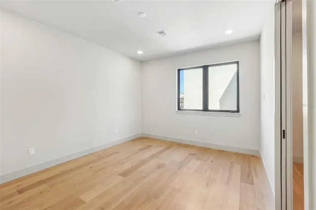 $9,975 | 1412 South Moody Avenue, Unit A, Tampa, FL 33629