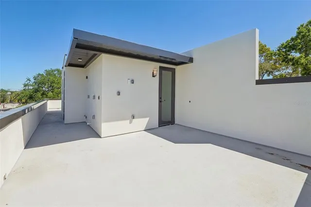 $9,975 | 1412 South Moody Avenue, Unit A, Tampa, FL 33629