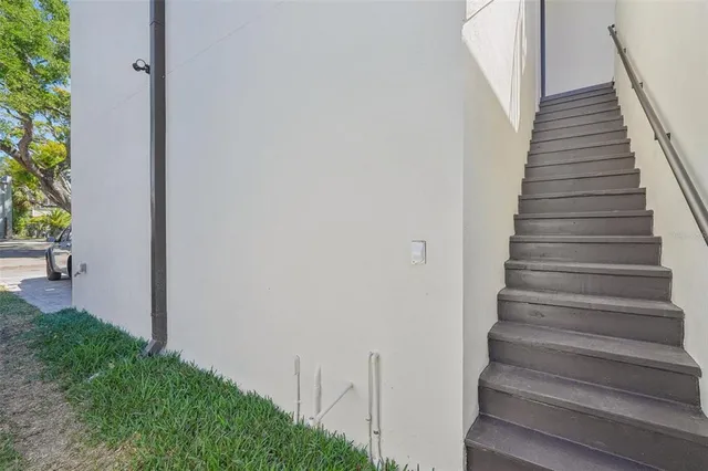 $9,975 | 1412 South Moody Avenue, Unit A, Tampa, FL 33629