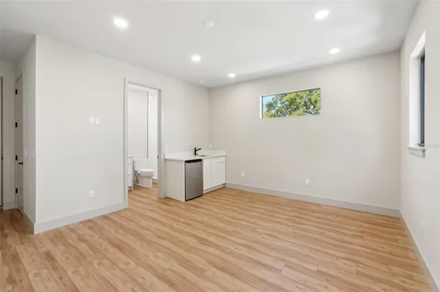 $9,975 | 1412 South Moody Avenue, Unit A, Tampa, FL 33629