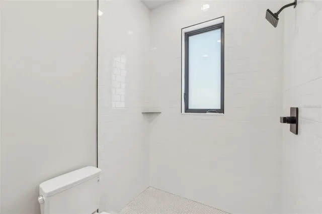 $9,975 | 1412 South Moody Avenue, Unit A, Tampa, FL 33629