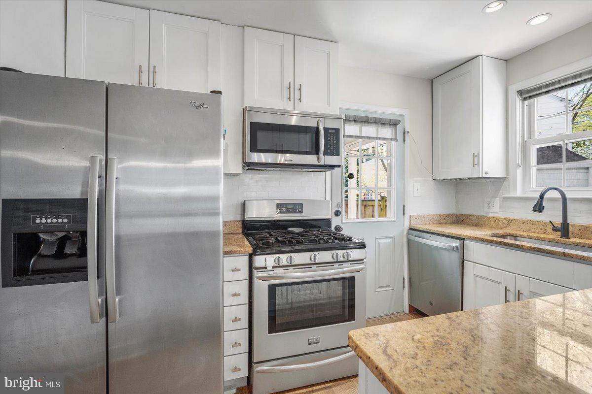 505 East Schuyler Road Silver Spring, MD 20901 - Photo 13 of 46 Stainless steel appliances