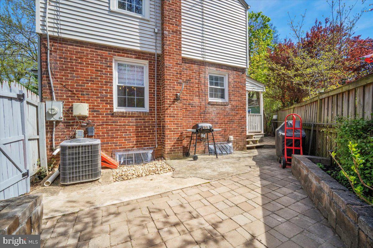 505 East Schuyler Road Silver Spring, MD 20901 - Photo 38 of 46 Second back patio