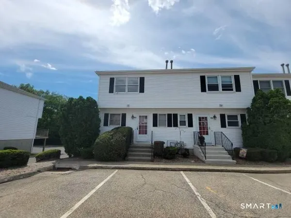 $236,500 | 28 Commodore Cmns, Unit 28, Derby, CT 06418