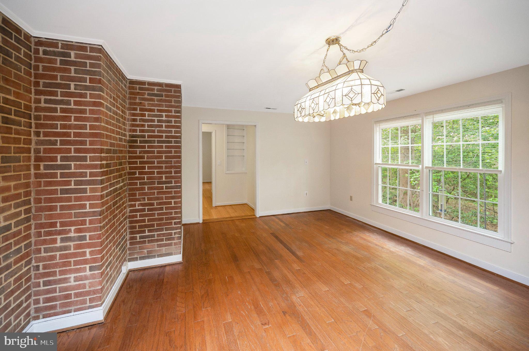 130 Springwood Drive, Unit RENTAL Fredericksburg, VA 22401 - Photo 23 of 39 Bright and inviting living space.