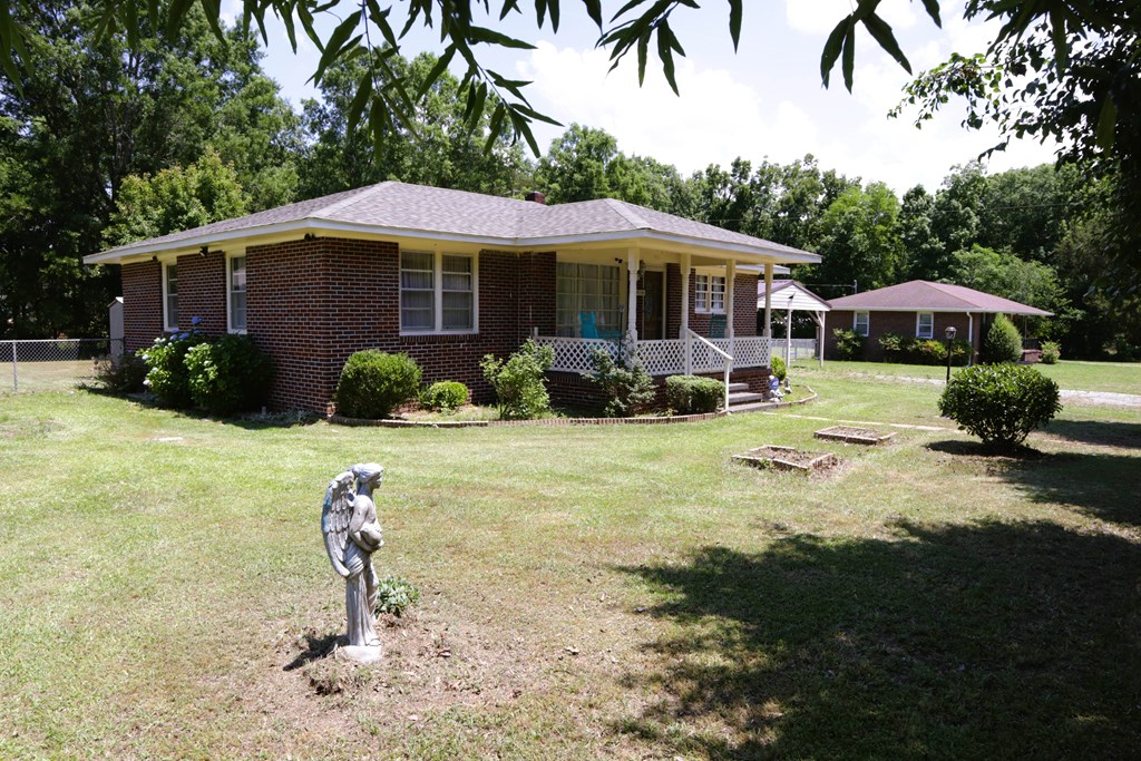 700 Rice Street Calhoun Falls, SC 29628 - Photo 4 of 21