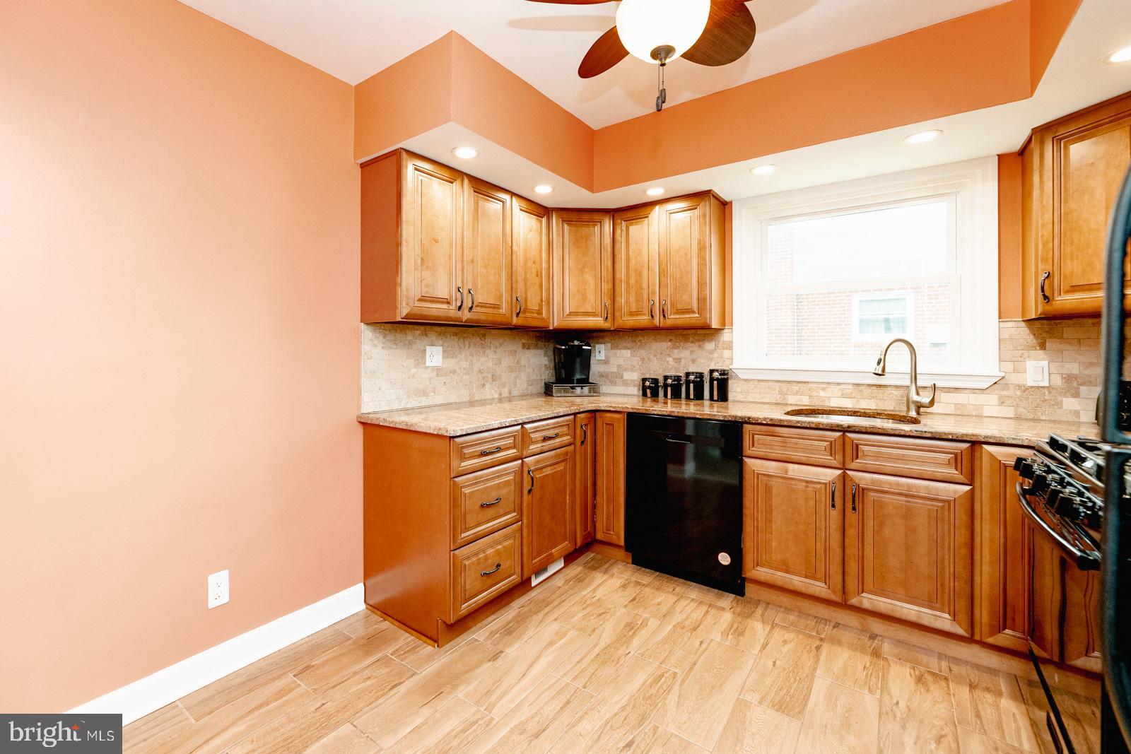 1142 Medway Road Philadelphia, PA 19115 - Photo 13 of 44