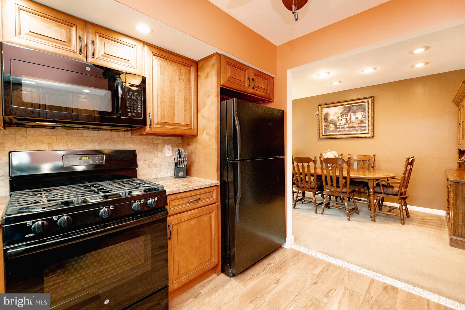 1142 Medway Road Philadelphia, PA 19115 - Photo 16 of 44