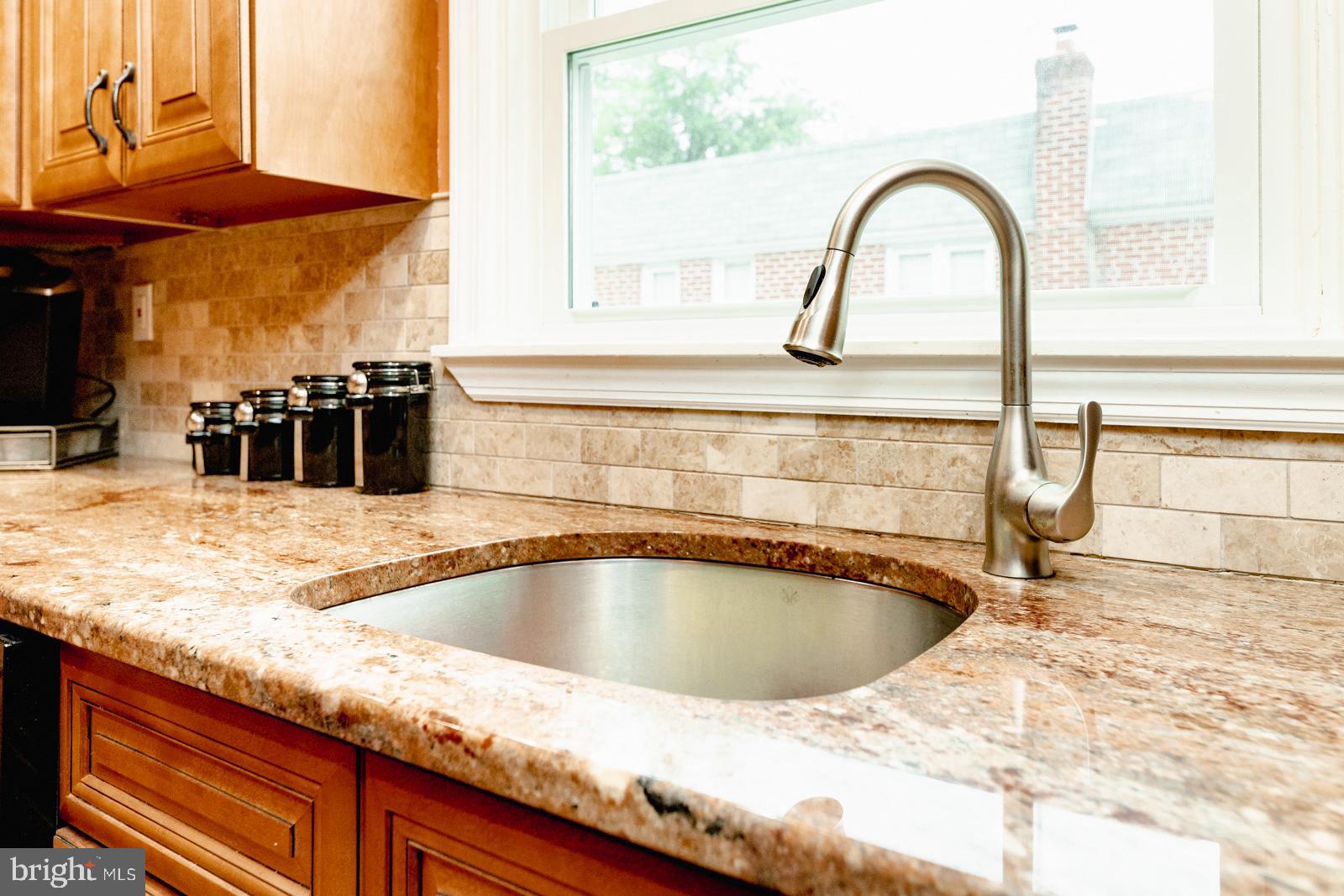 1142 Medway Road Philadelphia, PA 19115 - Photo 19 of 44