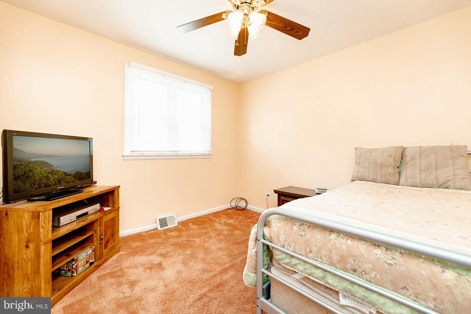 1142 Medway Road Philadelphia, PA 19115 - Photo 21 of 44