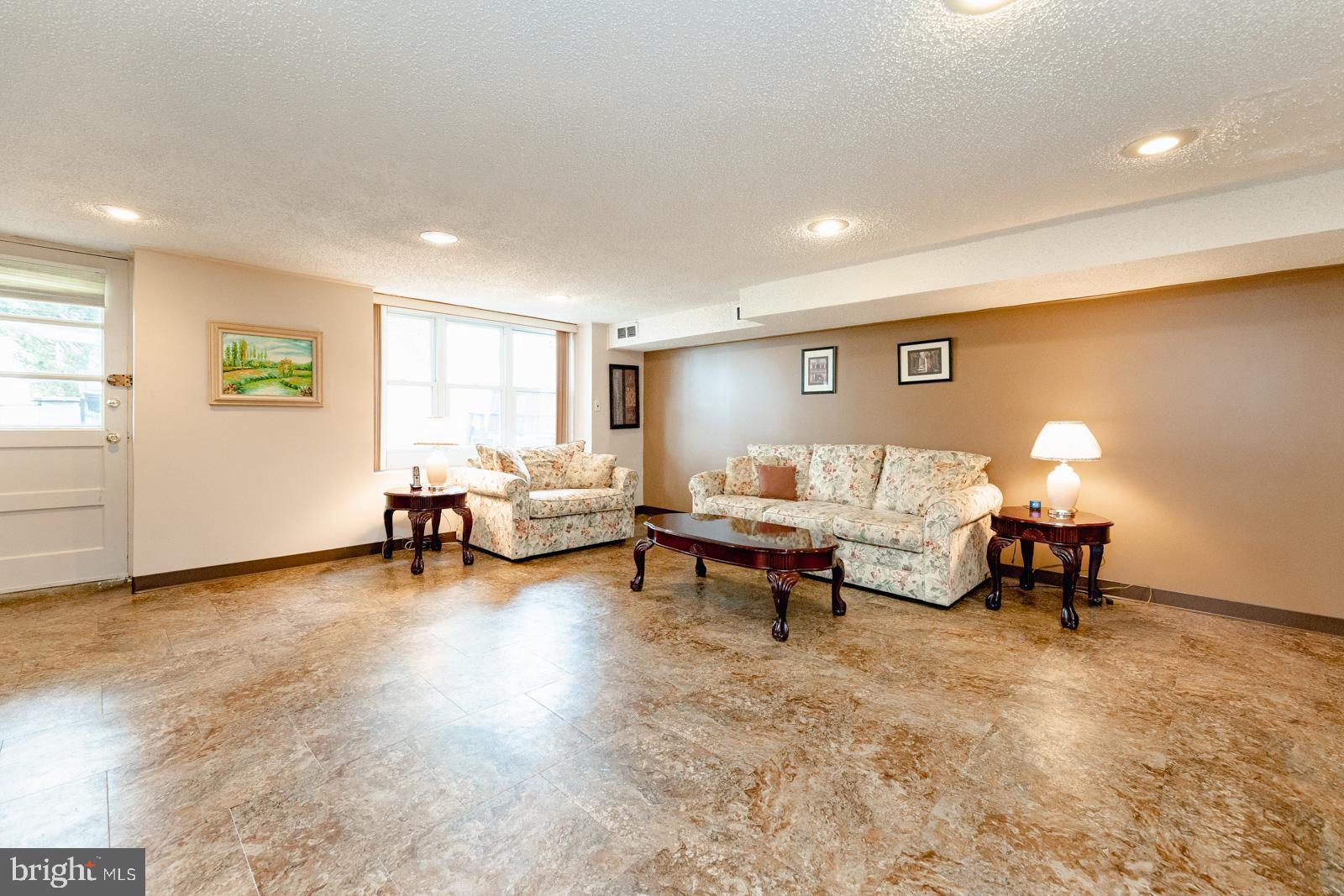 1142 Medway Road Philadelphia, PA 19115 - Photo 33 of 44