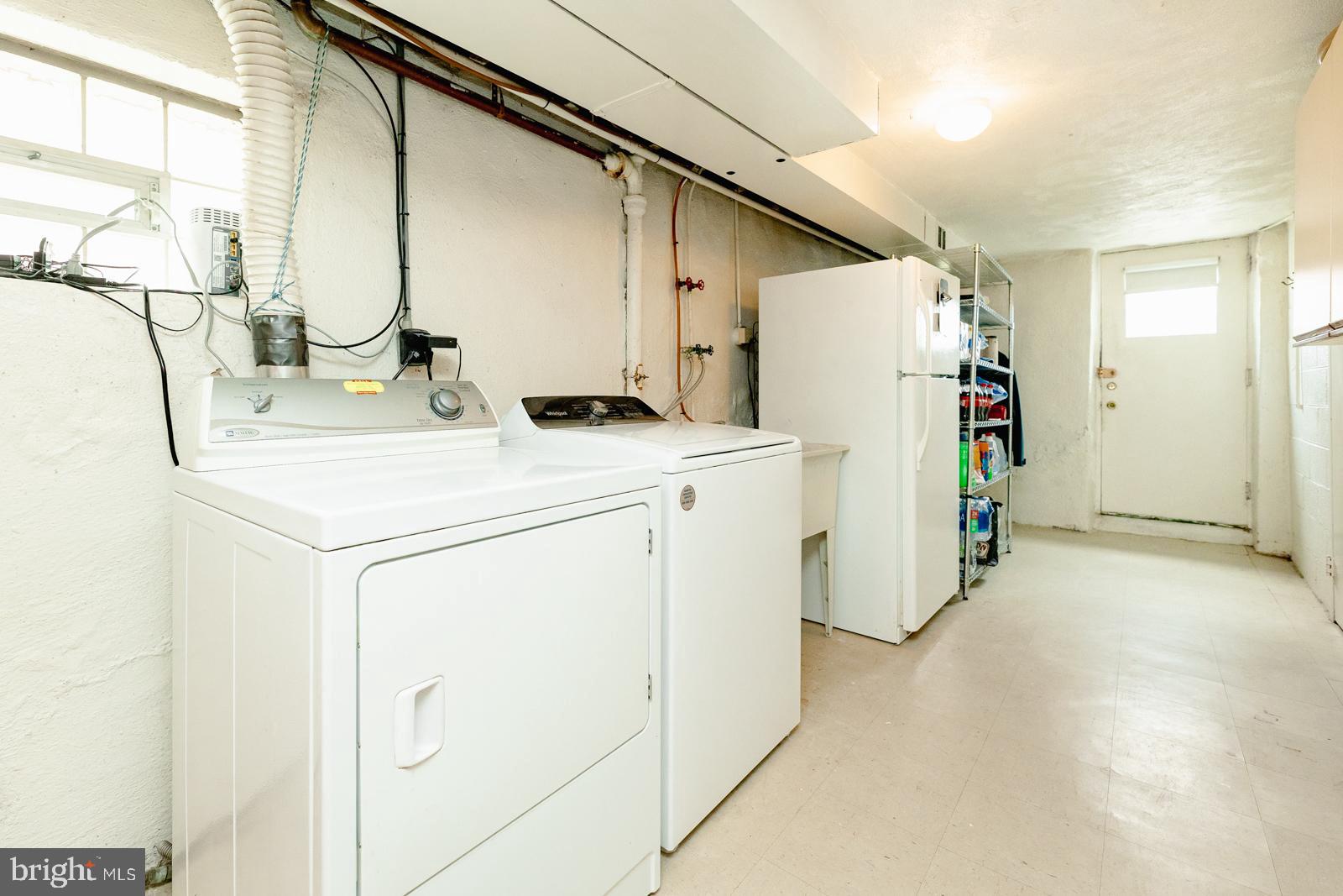 1142 Medway Road Philadelphia, PA 19115 - Photo 39 of 44