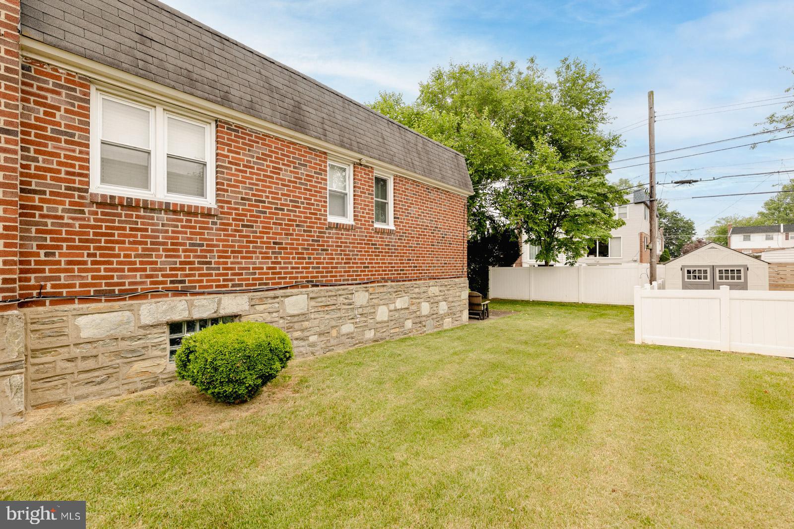 1142 Medway Road Philadelphia, PA 19115 - Photo 41 of 44