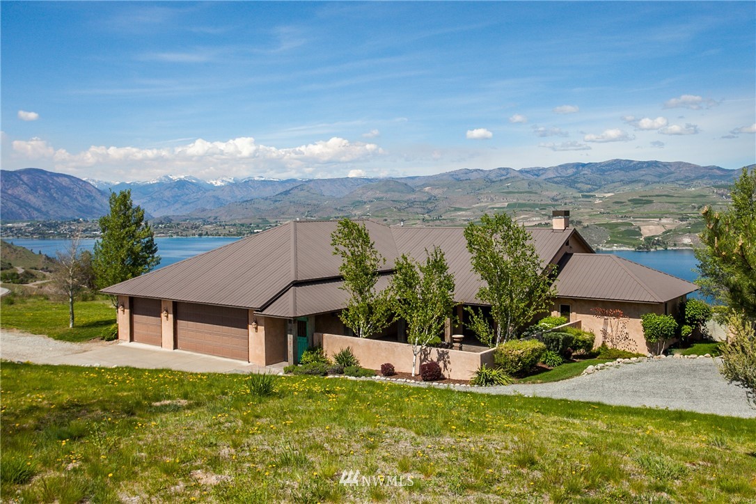 615 Hawks Meadow Road Chelan, WA 98816 - Photo 1 of 25 Gallery Image 1
