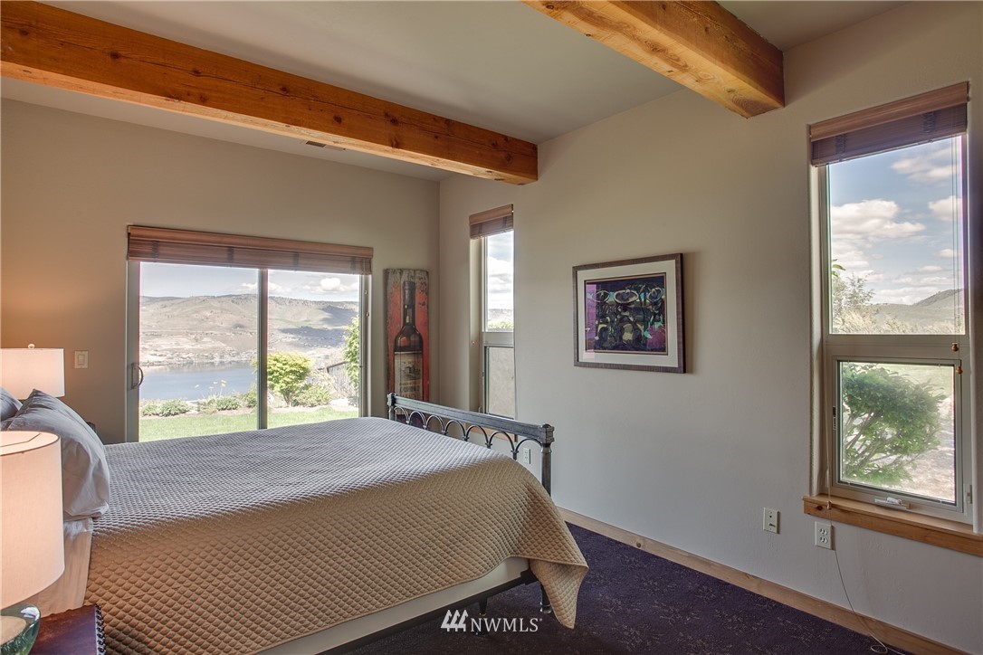 615 Hawks Meadow Road Chelan, WA 98816 - Photo 20 of 25 Gallery Image 20