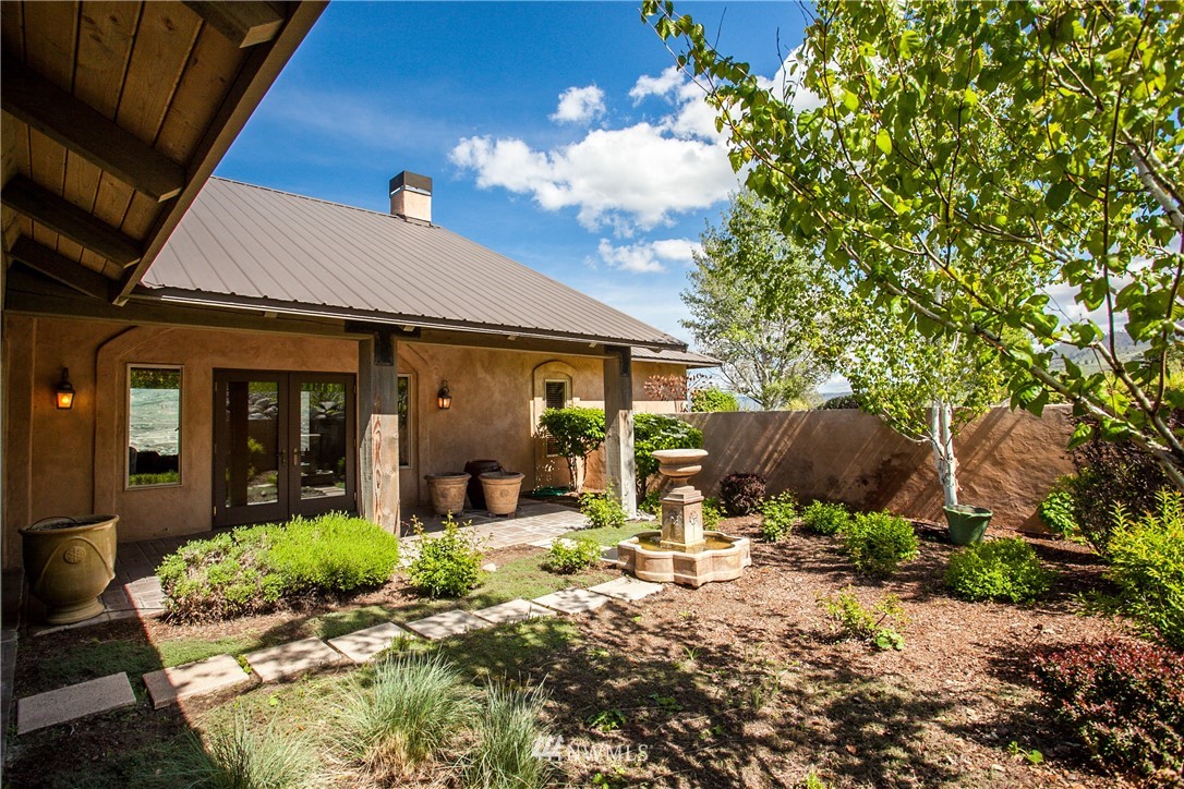 615 Hawks Meadow Road Chelan, WA 98816 - Photo 3 of 25 Gallery Image 3