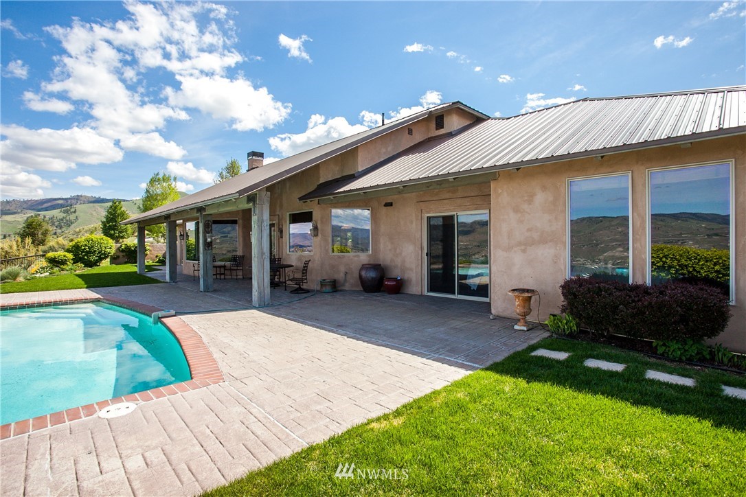 615 Hawks Meadow Road Chelan, WA 98816 - Photo 7 of 25 Gallery Image 7