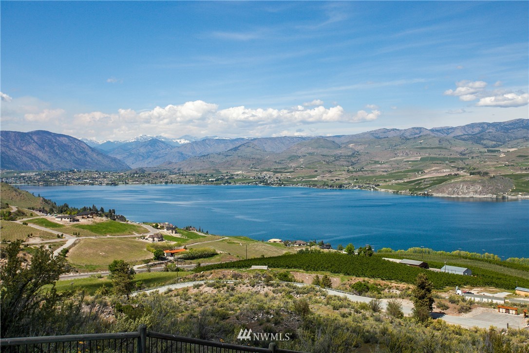 615 Hawks Meadow Road Chelan, WA 98816 - Photo 8 of 25 Gallery Image 8