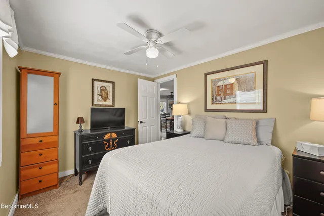 $699,000 | 30 Cove Lane, Hinsdale, MA 01235