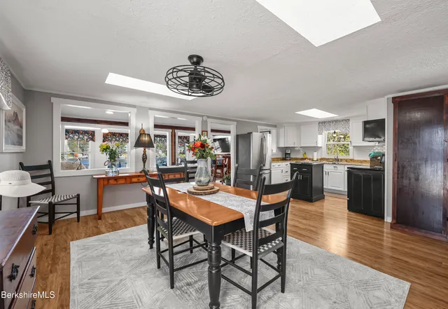 $699,000 | 30 Cove Lane, Hinsdale, MA 01235