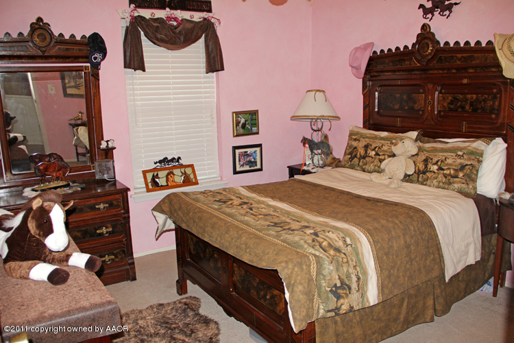 6613 Falcon Road Amarillo, TX 79109 - Photo 14 of 25 2nd Bedroom