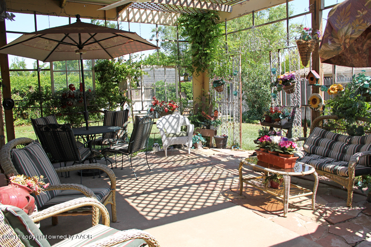 6613 Falcon Road Amarillo, TX 79109 - Photo 21 of 25 Patio 3