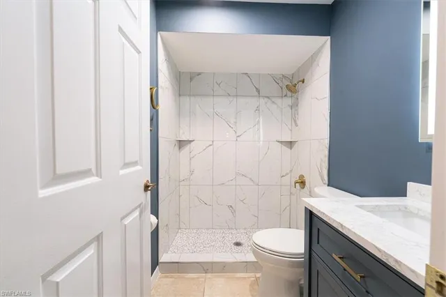 $1,900 | 2009 Pine Isle Lane, Unit 2009, Naples, FL 34112