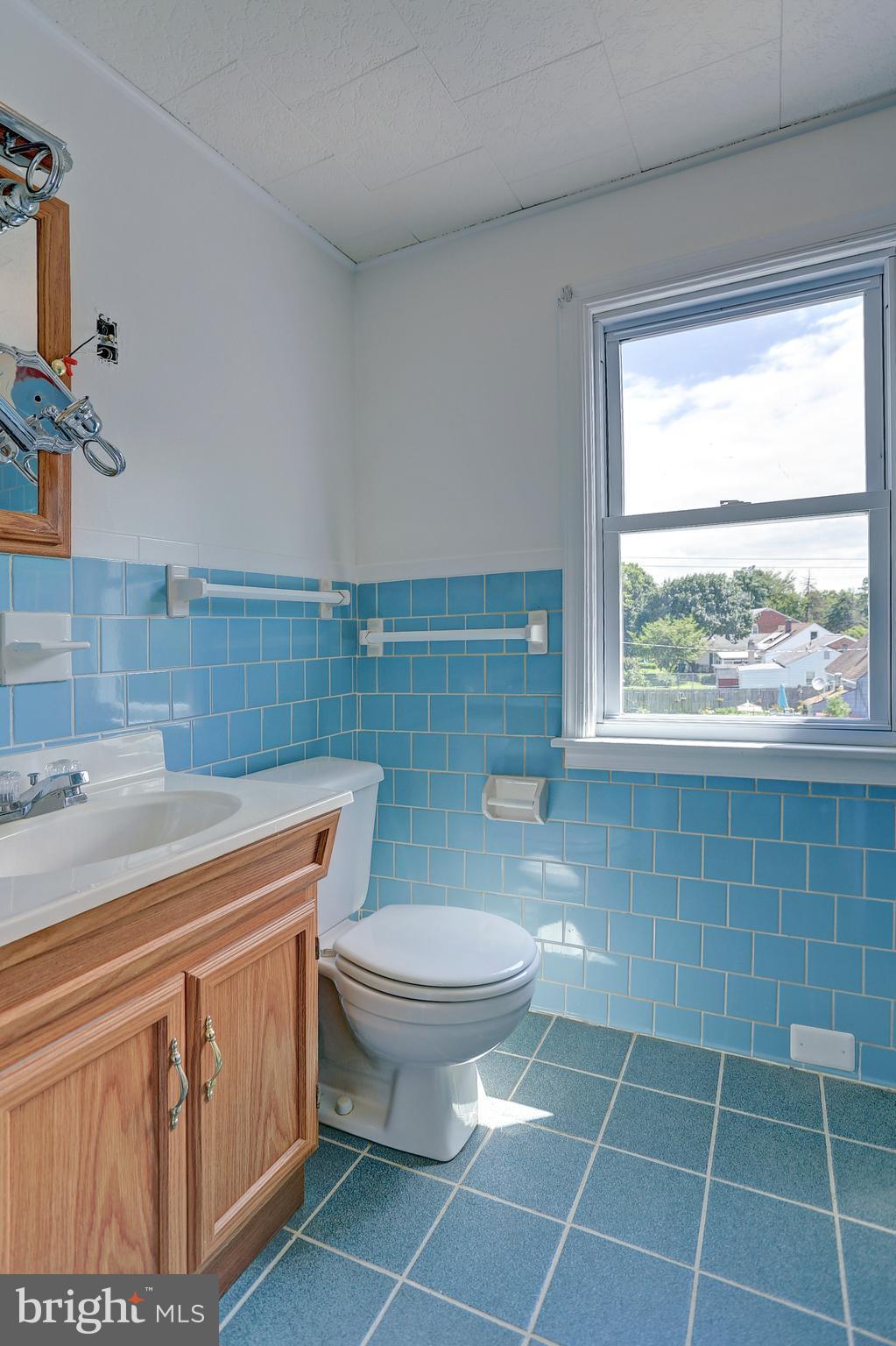 118 New County Road Aberdeen, MD 21001 - Photo 22 of 30 second floor full bath