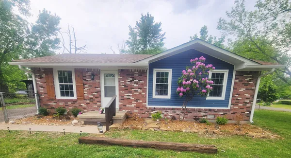$169,900 | 723 Hawthorne Drive, Hopkinsville, KY 42240
