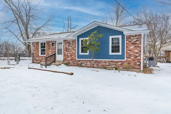 $169,900 | 723 Hawthorne Drive, Hopkinsville, KY 42240